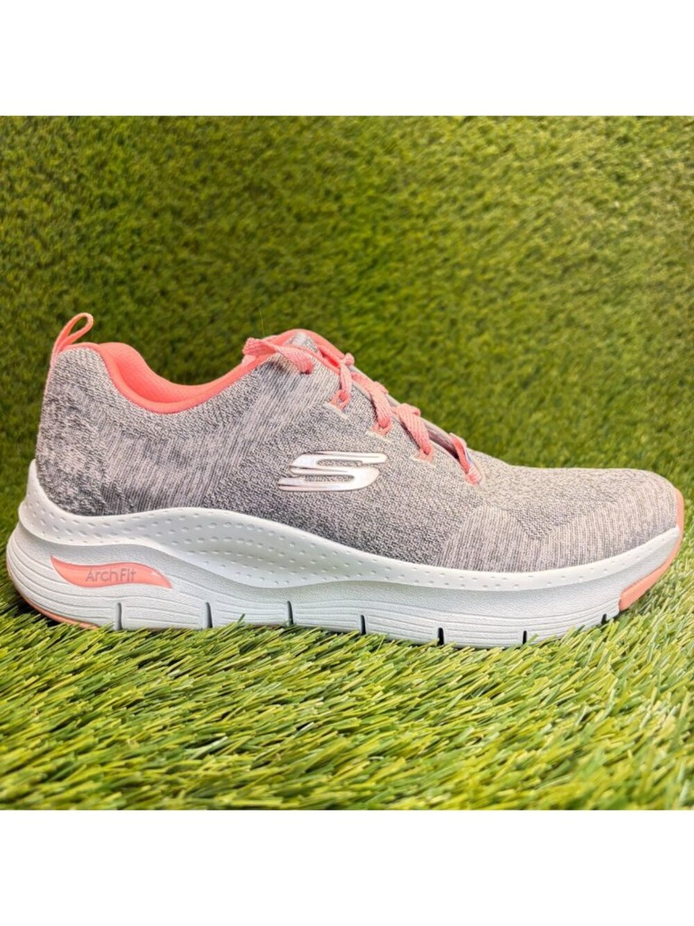 Skechers Comfy Wave Womens Size 9.5 Gray Pink Athletic Running Shoes Sneakers